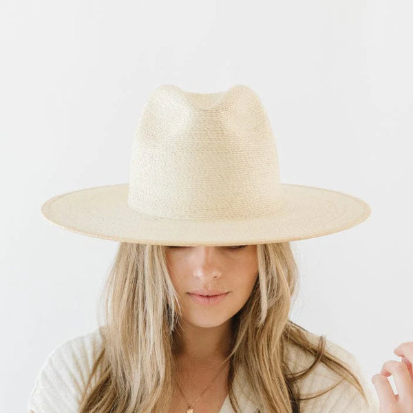 Gigi Pip Cove Hat in Natural – Heritage Goods and Supply display picture 1