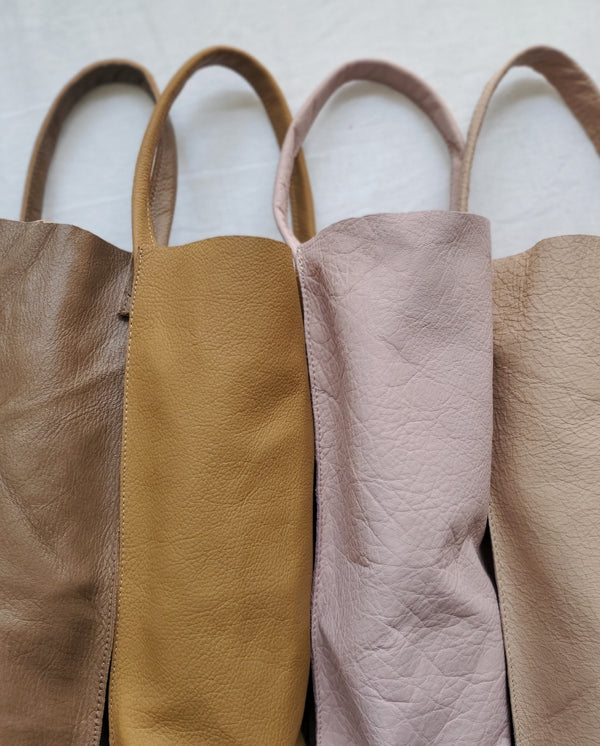 Vena Vena Handcrafted Leather Bottle Bag