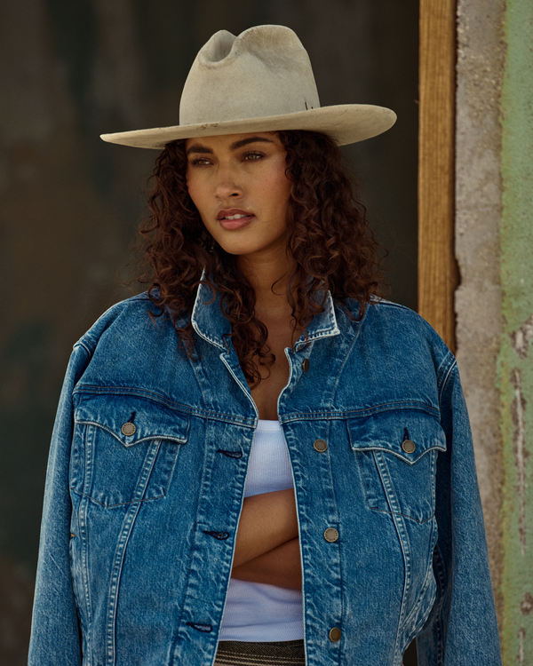 Women's Denim Trucker Jacket - Medium Wash