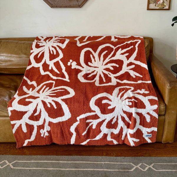 Hibiscus Plush Throw