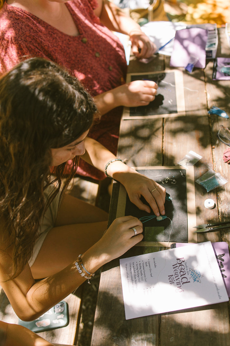 Bead Weaving Earrings Workshop - CARPINTERIA