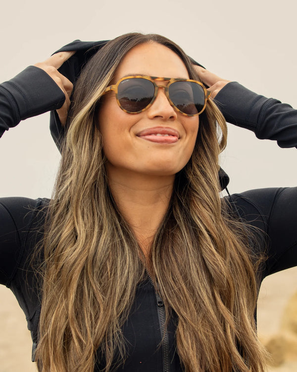 Dunes - Soft Honey Tortoise / Smoke