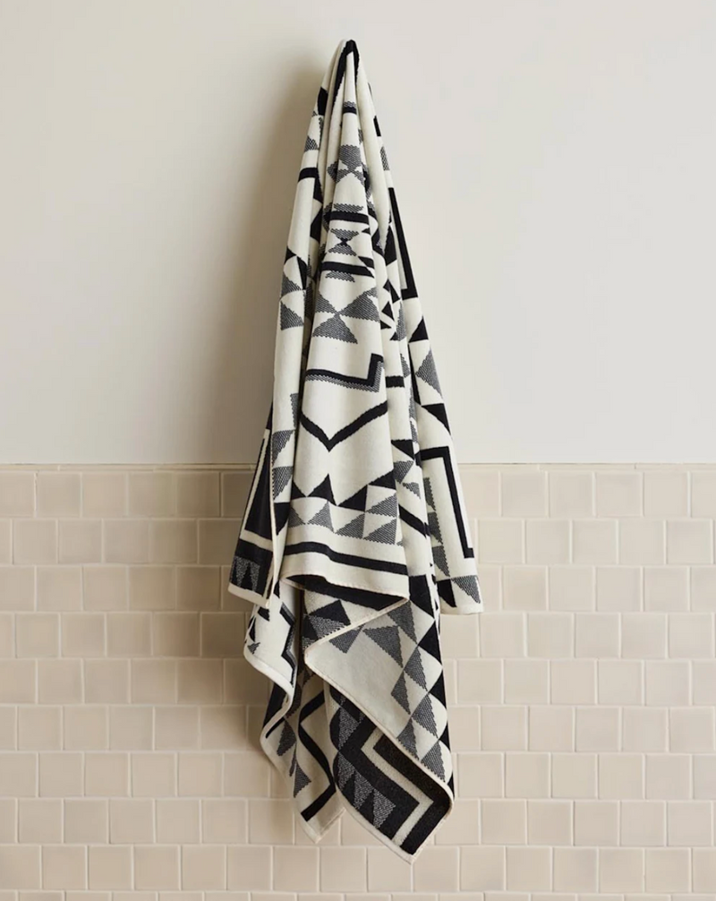 Oversized Jacquard Spa Towel - Oxbow