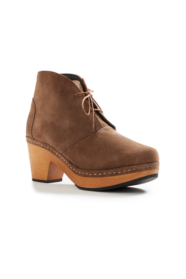 LISA B. SMOOTH TOE SUEDE BOOTIE CLOGS